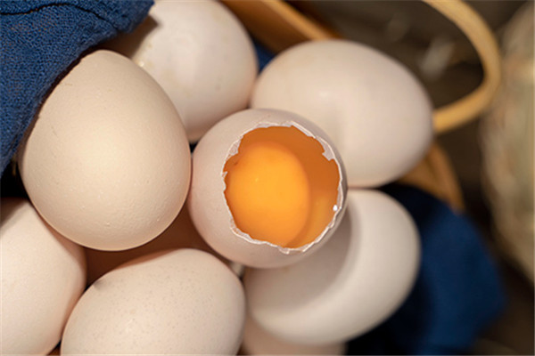 富硒鸡蛋能长期吃吗？吃富硒鸡蛋有何好处？