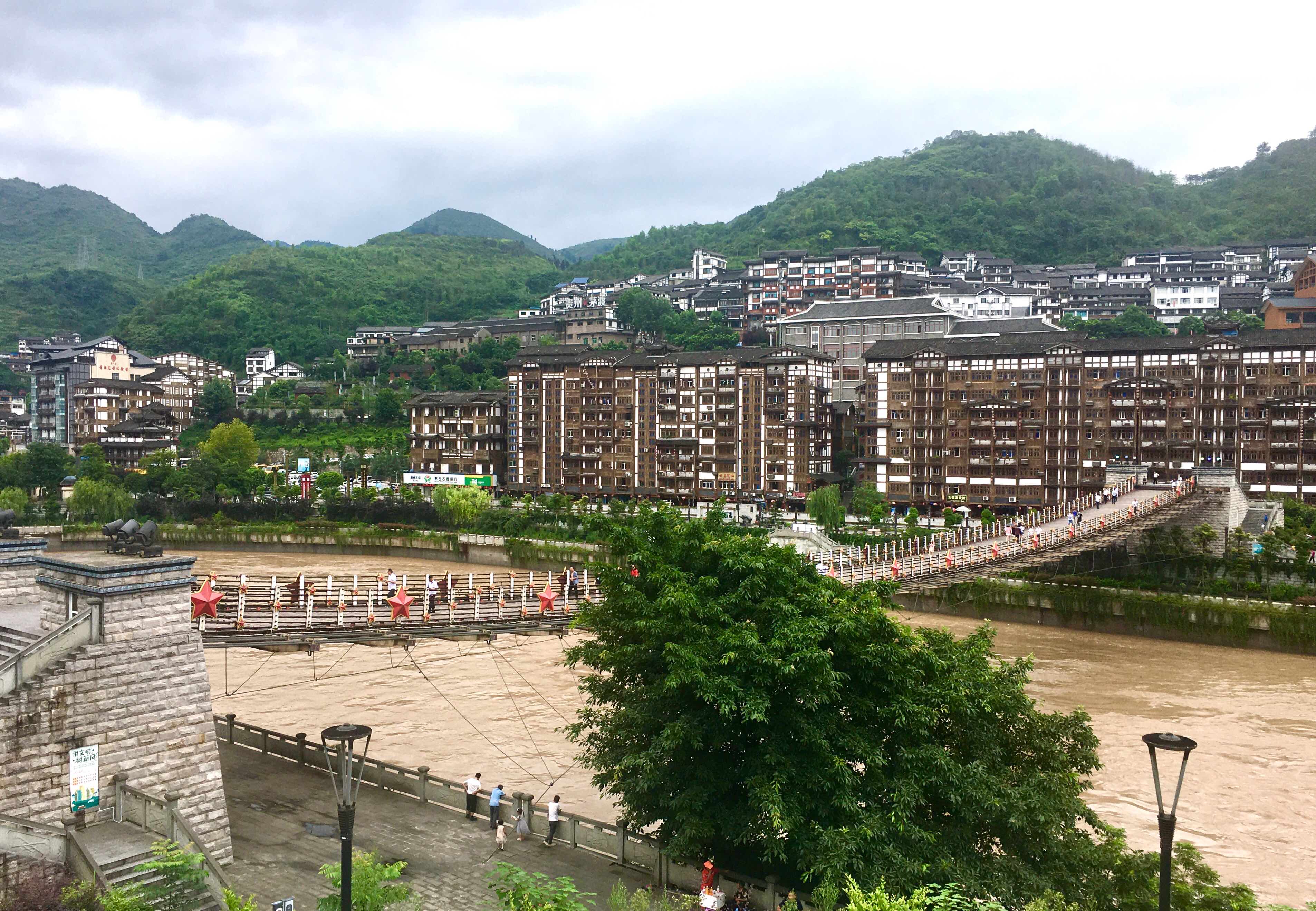 富硒茶香排骨