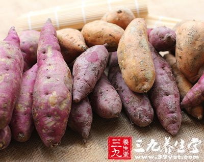 人吃富硒地瓜