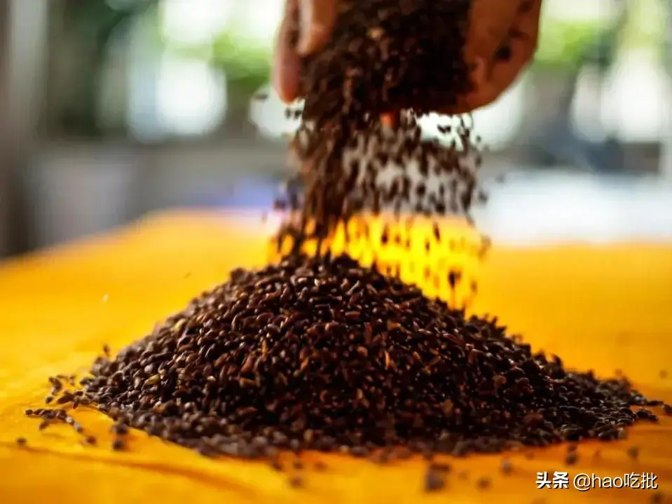 富硒面粉黑色