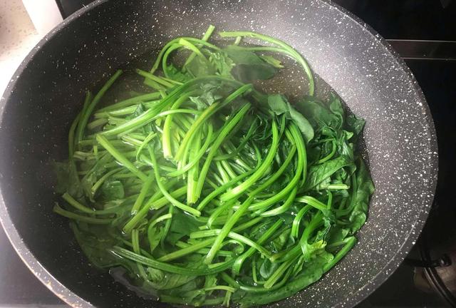 含硒的蔬菜，含硒最高的食物排行榜一览表（建议中老年：宁可少吃肉）