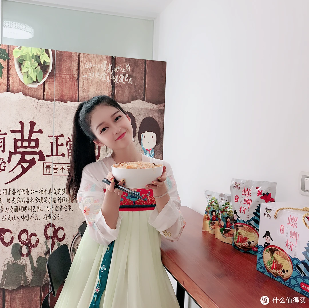 柳州人测评：四大网红袋装螺蛳粉