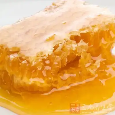 蜂王浆除对糖尿病有治疗作用外，还可调节神经系统