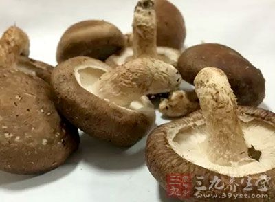 给鸡补硒的实验