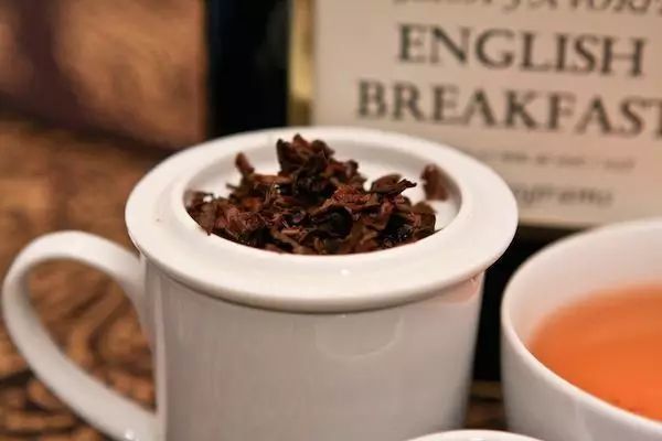 紫阳富硒茶本心