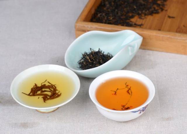 霄坑野生富硒茶