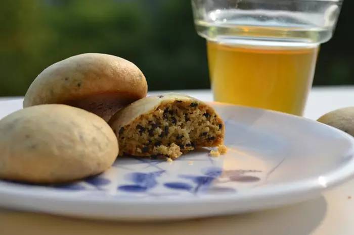 昆明富硒生茶饼