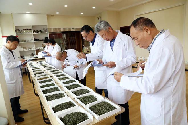 金荣牌富硒贡茶