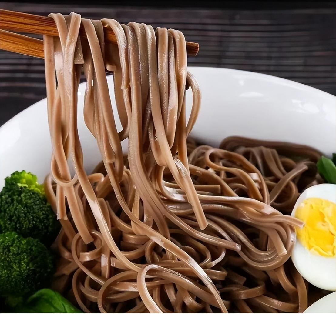 富硒面粉做面条