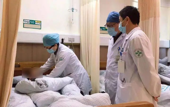 吃锌硒宝小便黄