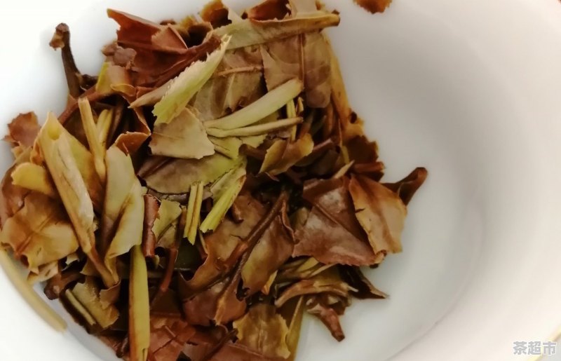 喝富硒茶有什么好处和坏处_茶叶的品种那么多，哪一种更好些呢