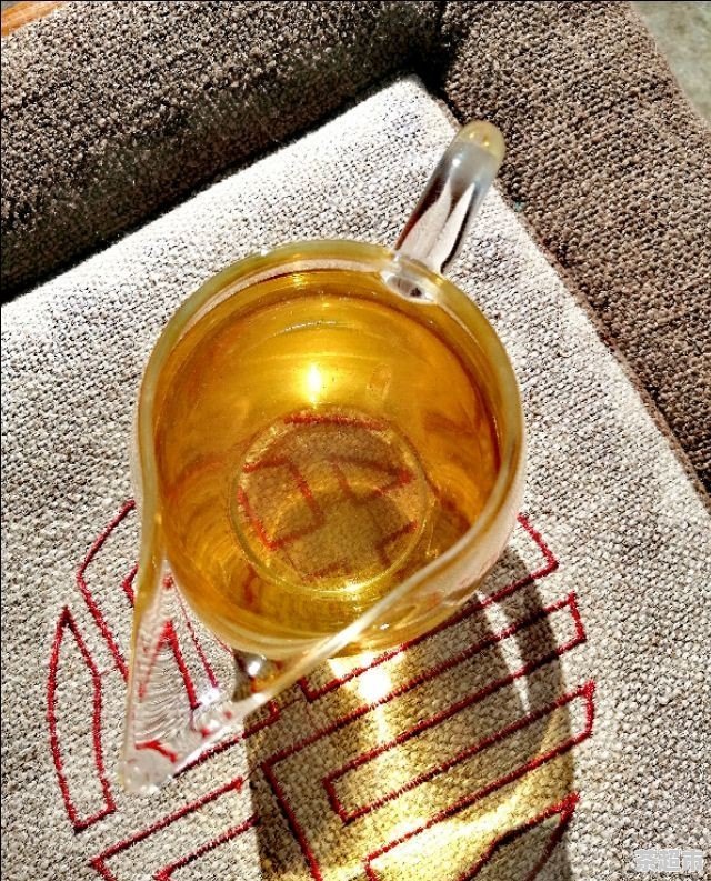 喝富硒茶有什么好处和坏处_茶叶的品种那么多，哪一种更好些呢