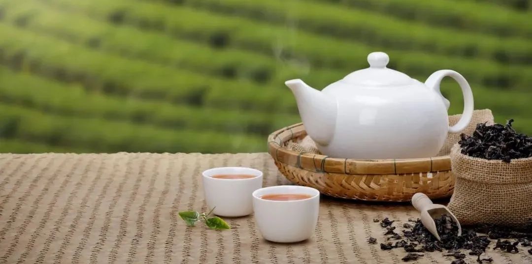 女人喝富硒茶好吗