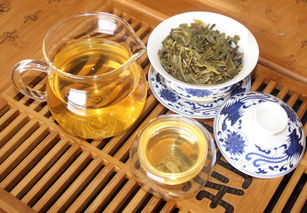 富硒藤茶与普洱茶口感比较：哪一种更胜一筹？价格如何？