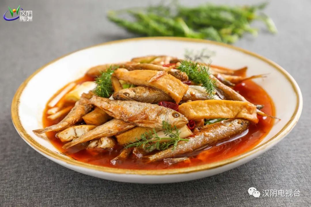 富硒大米蒸熟后粘