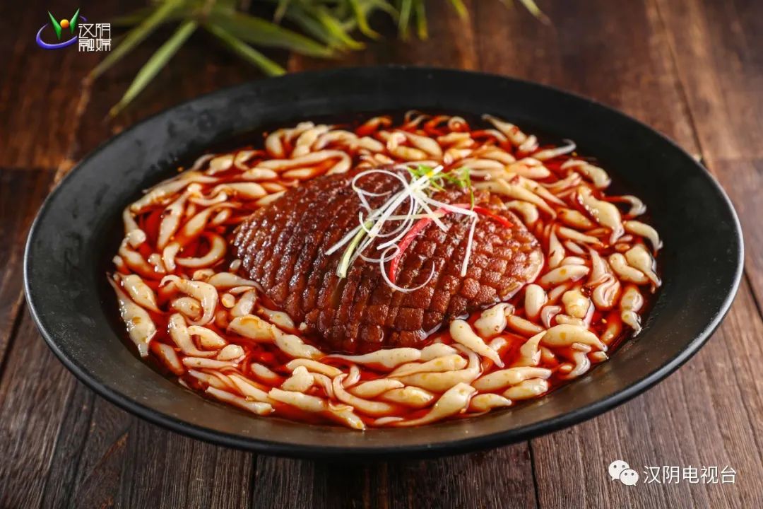 富硒大米蒸熟后粘