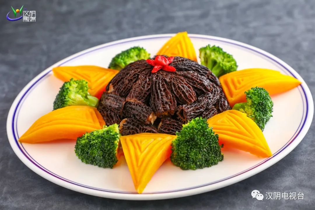 富硒大米蒸熟后粘