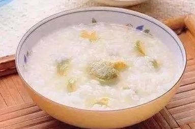甲亢每天补多少硒的