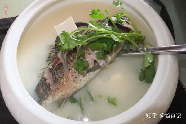 鲫鱼汤能补钙吗