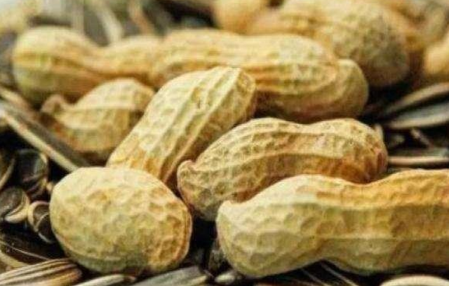 吃虾皮不能补钙？真正补钙的是这4种食物，很多人可能不喜欢吃