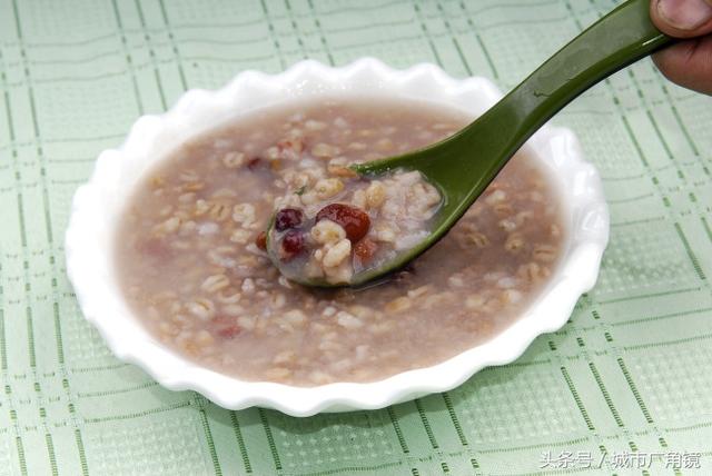 今日立秋 秋季：养生先养骨，要想骨头好补钙不可少！
