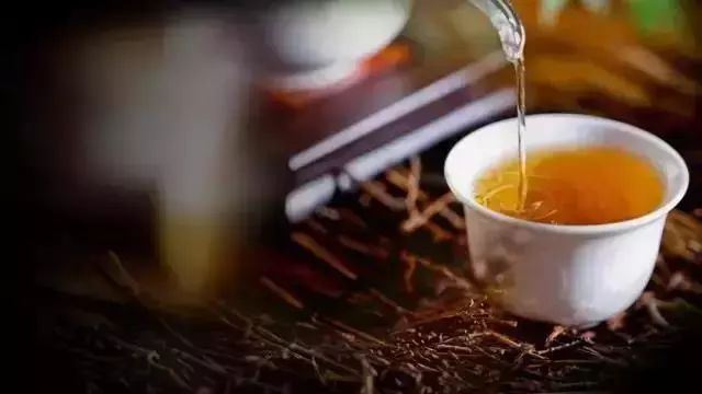 女性喝富硒茶的好处