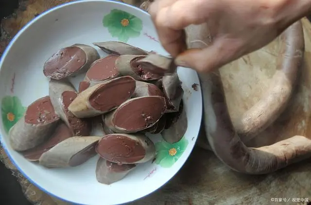 吃什么最补铁