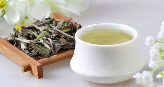 富硒茶中的硒溶于水吗