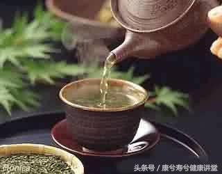 糖尿病人常喝这三种茶降血糖效果好，远离并发症