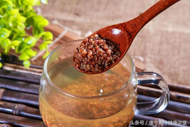 糖尿病人常喝这三种茶降血糖效果好，远离并发症