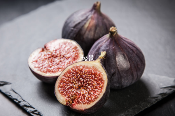 无花果可以帮助女性消散结节