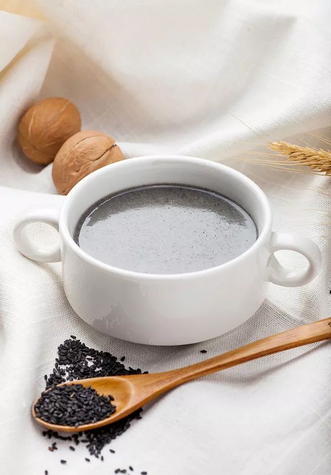 干桑葚泡水喝能不能补硒