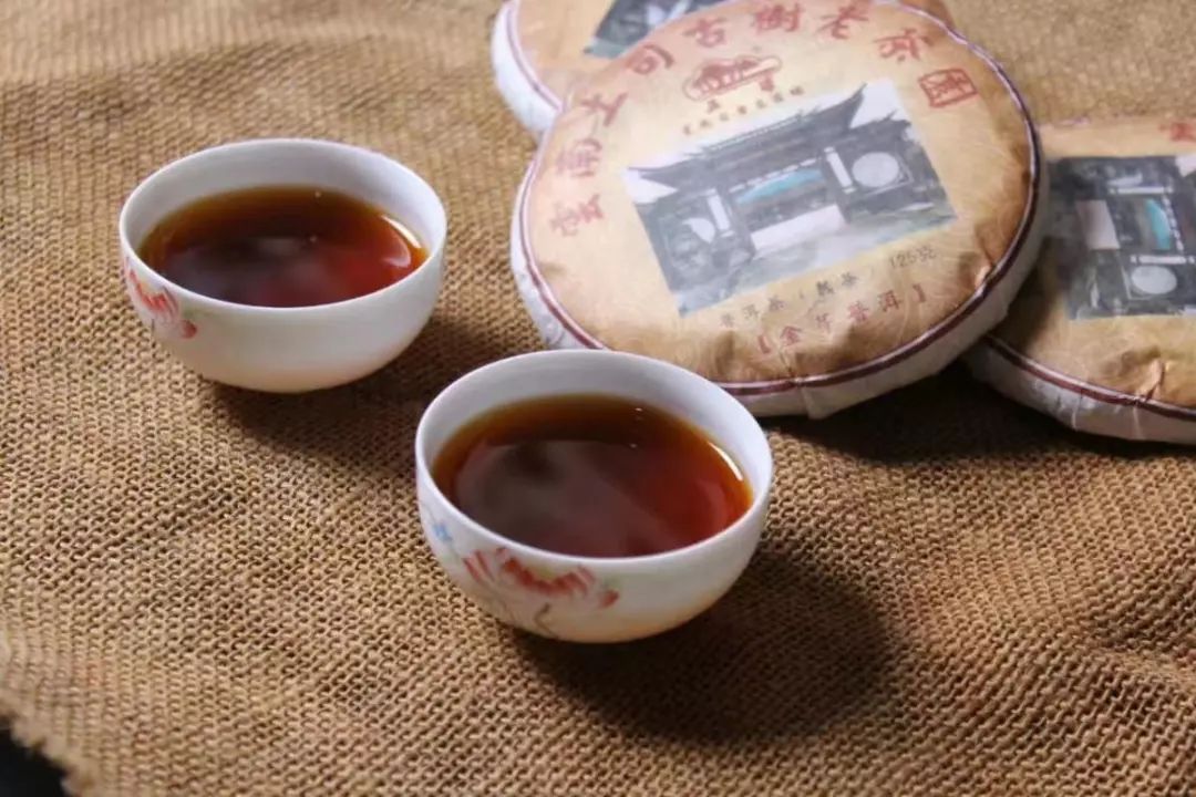 富硒绿茶和普洱茶的区别