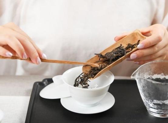 富硒水和茶哪个好一点呢