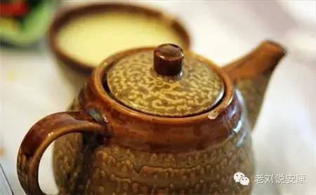 富硒茶和酒可以一起喝吗
