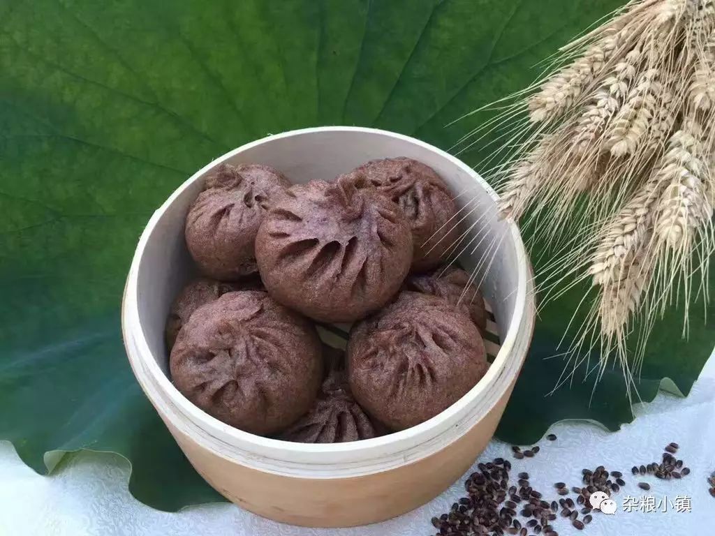石磨富硒黑全麦面粉做法