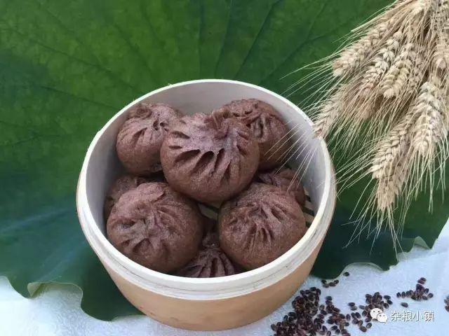 石磨富硒黑全麦面粉做法