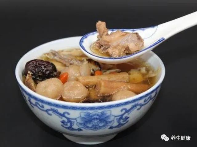 每天吃一片硒好吗