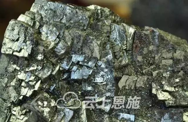 恩施富硒矿泉水