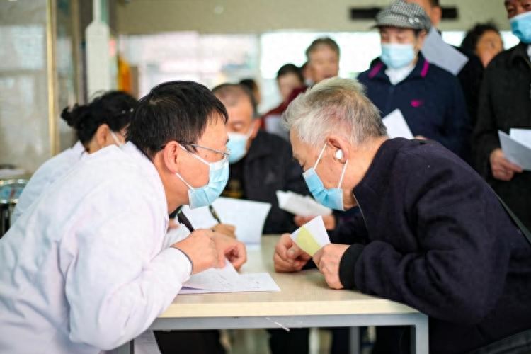 老人怎样补硒