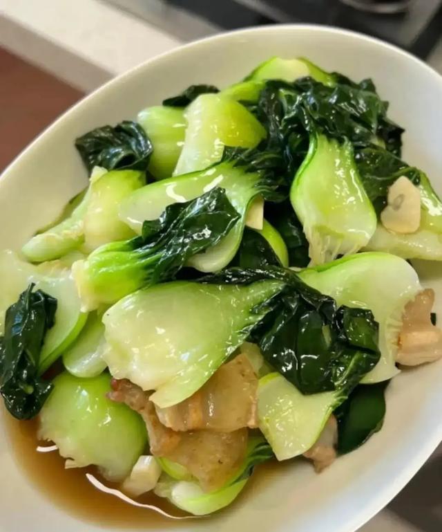 吃鸡蛋补硒吗