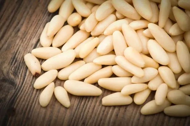 苦杏仁补硒吗(甜杏仁食疗)-硒宝网