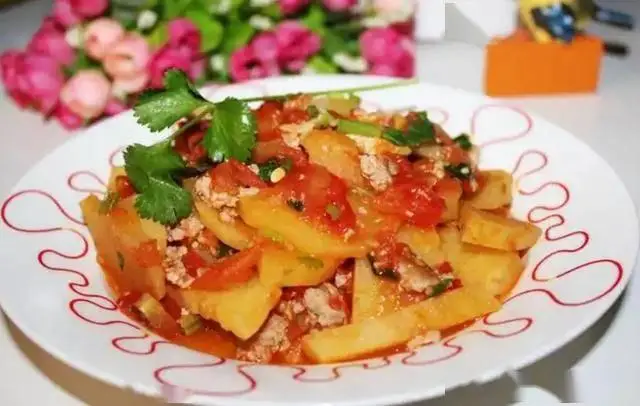 补硒做什么菜(肉沫炒油麦菜番茄香菜肉沫土豆炖白菜番茄土豆烧茄子)-硒宝网